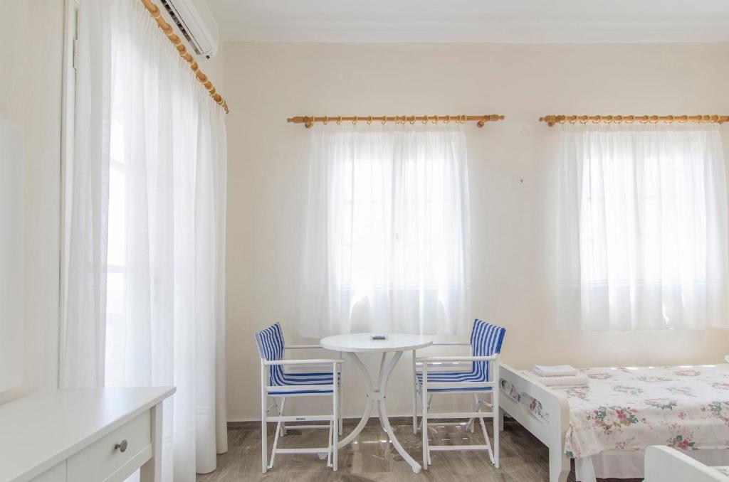 Ferienwohnung Margarita Perissa  Zimmer foto